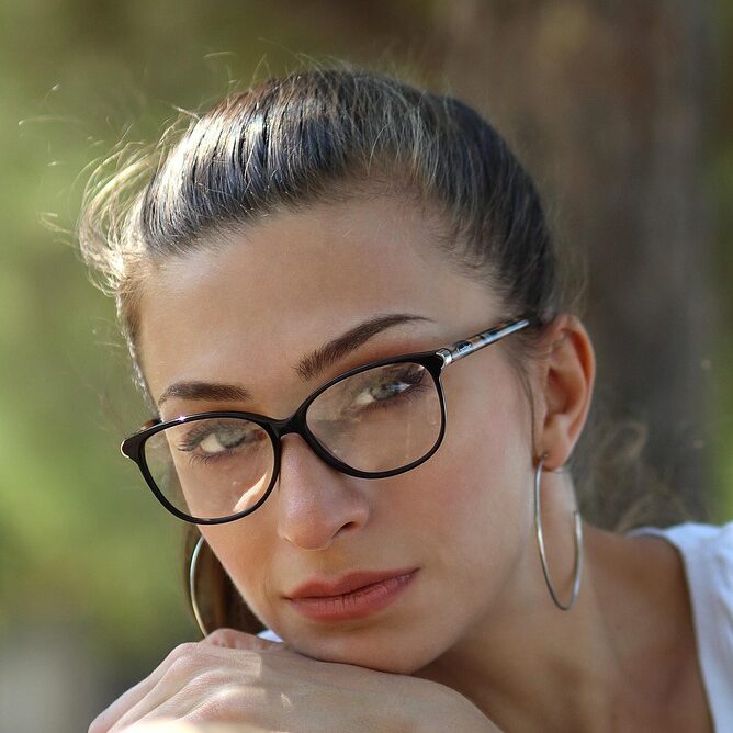 glasses-4071877_1280