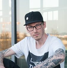 portrait-5115894_640